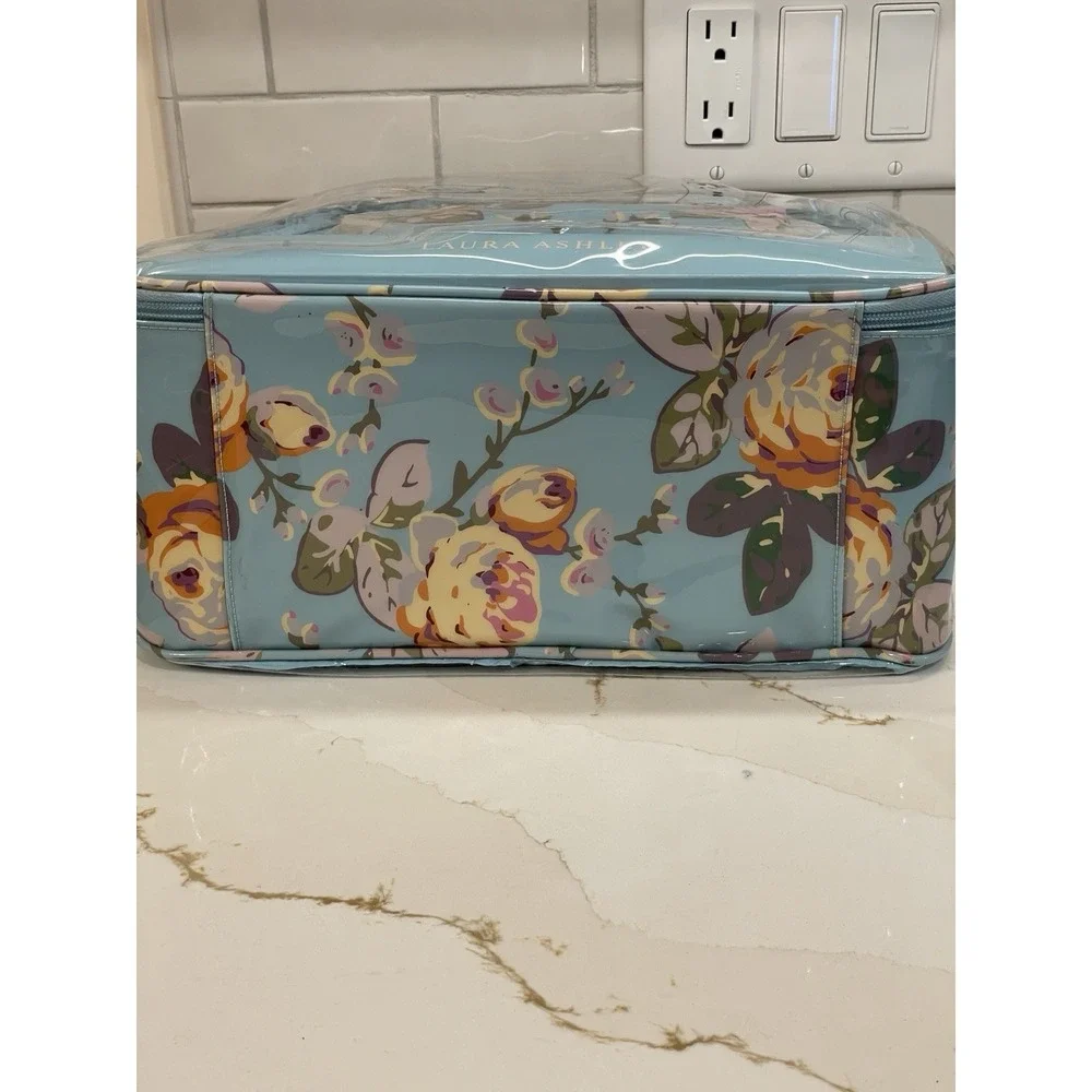 Laura Ashley laura ashley